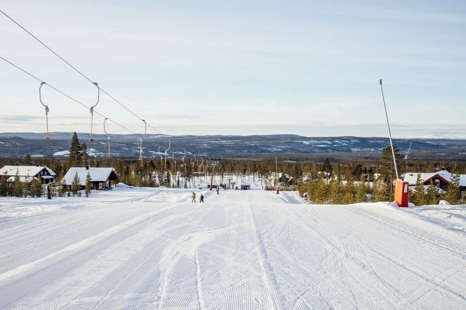  Fjälljätteliften och fjälljättenpisten