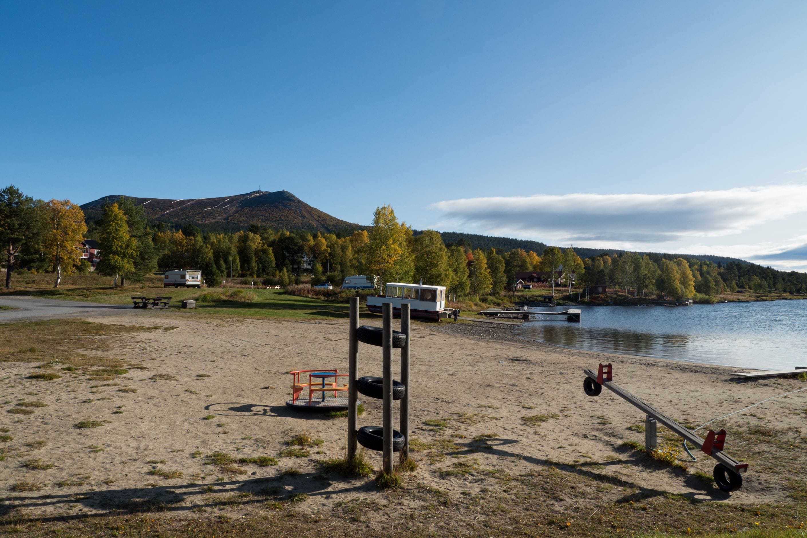 Stranden mitt i byn